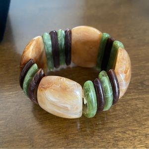 Chunky marbled bead green brown tan stretch bracelet